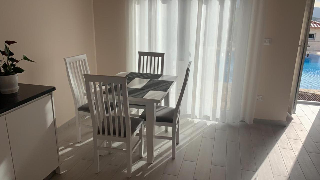 Vila Llano Vlorë 外观 照片