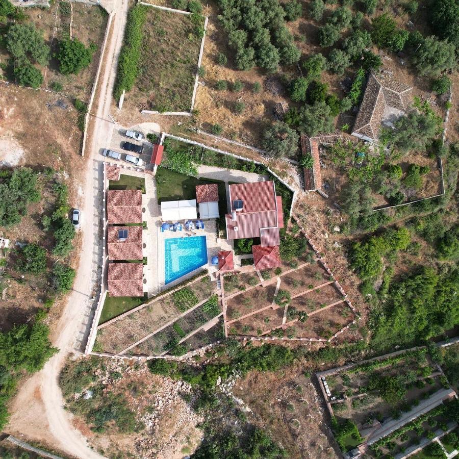 Vila Llano Vlorë 外观 照片