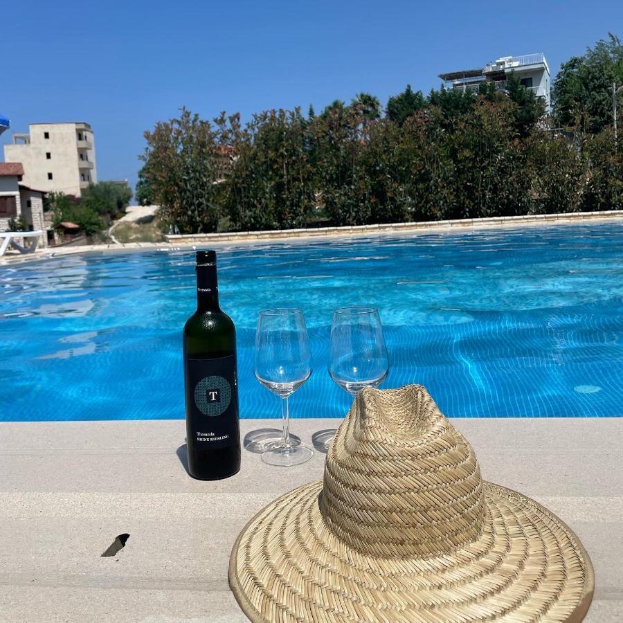 Vila Llano Vlorë 外观 照片